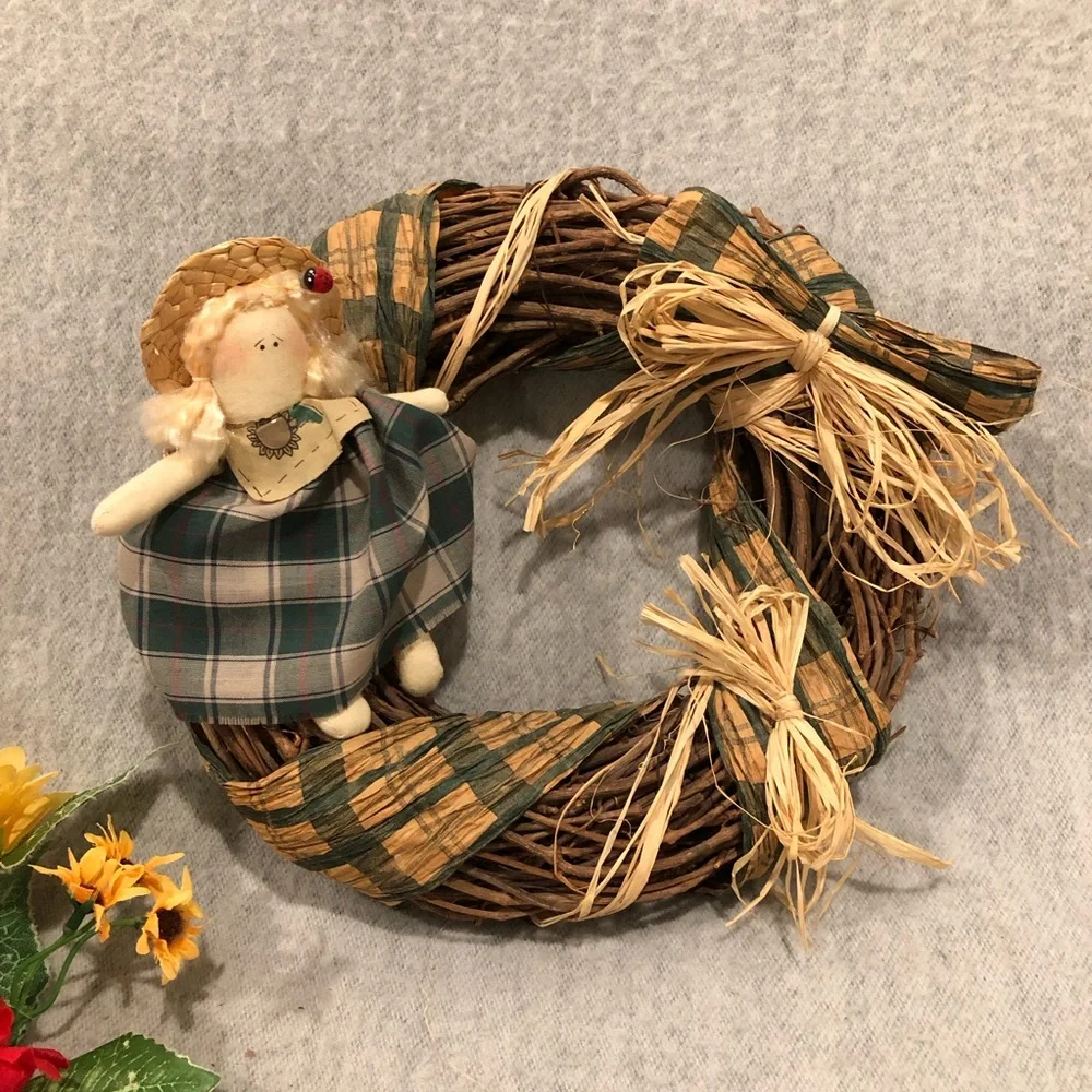 NWOT - Charming Rustic-look Plaid Doll Wreath with Raffia Trim